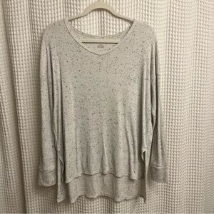 American Eagle Speckled Cream Long Sleeve Top